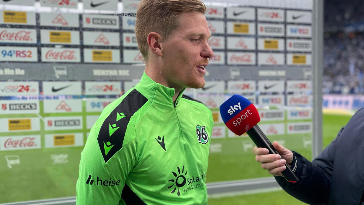 Marcel Halstenberg after his last game: |