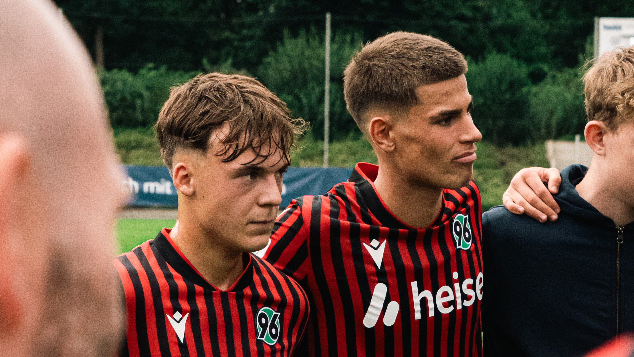 Anton Hanke und Taycan Kurt wollen auch gegen St. Pauli gewinnen.
