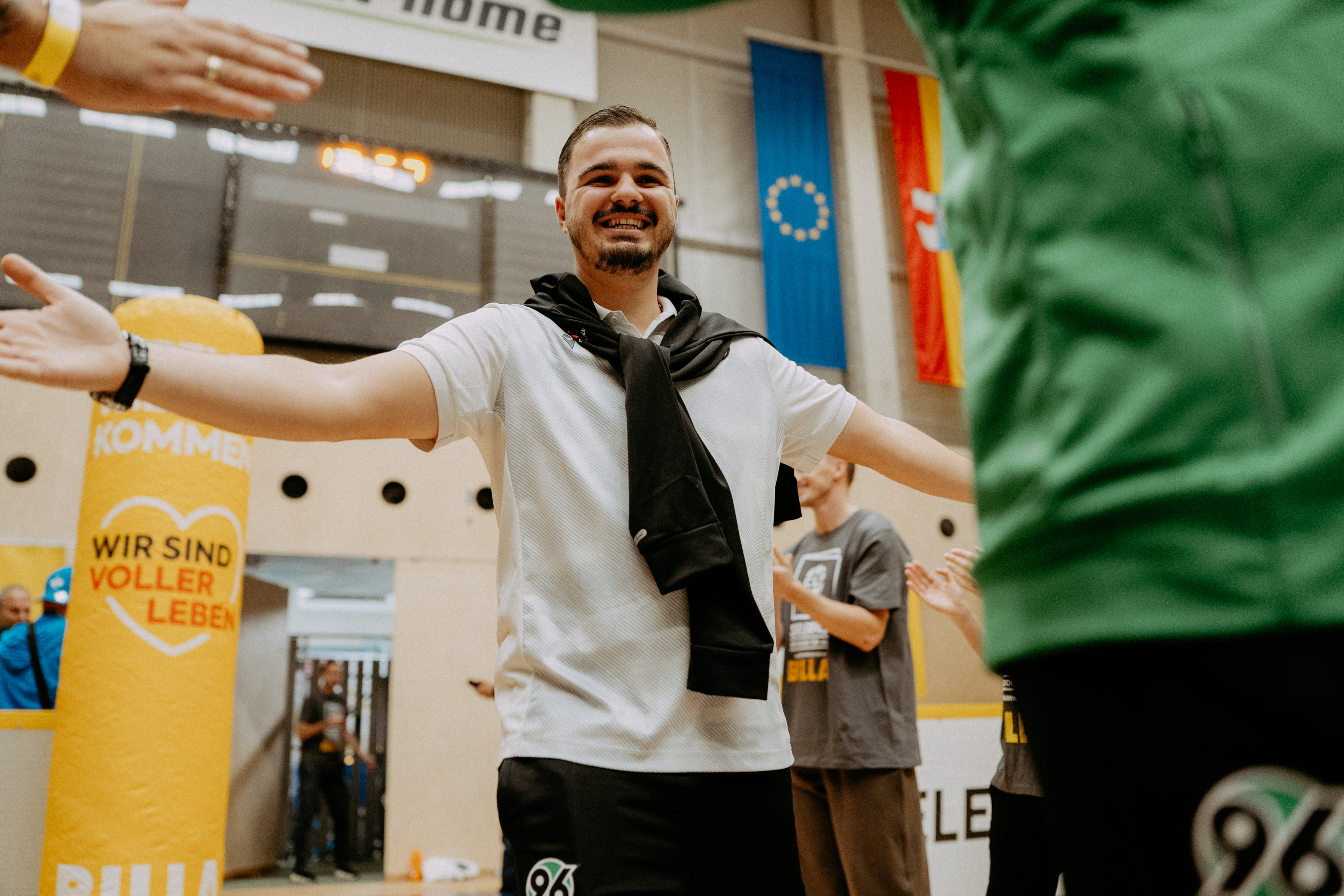 Spalierstehen für die Spieler von Hannover 96.