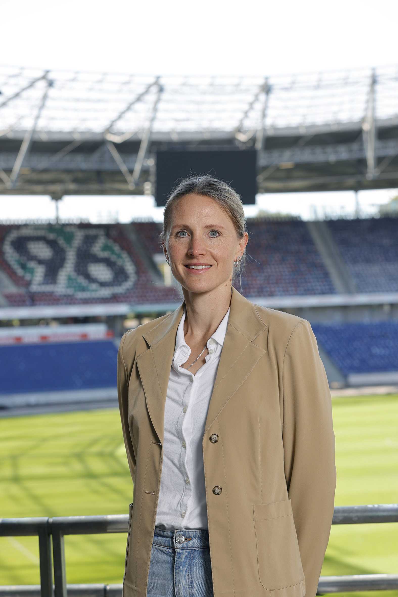 Karla Hahnhoff in der Heinz von Heiden Arena.