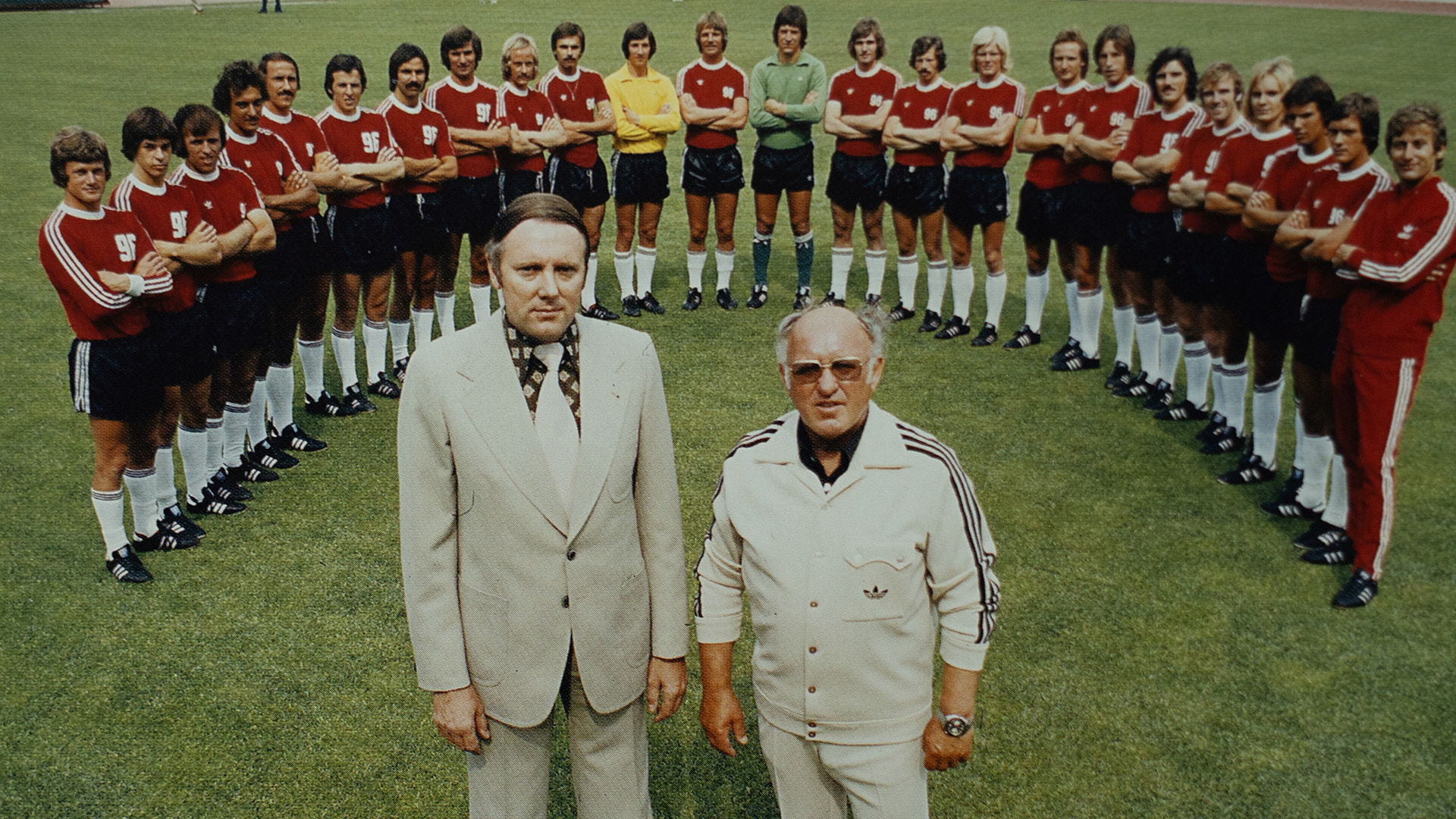 Ein Mannschaftsfoto aus der Saison 75/76 von 96.