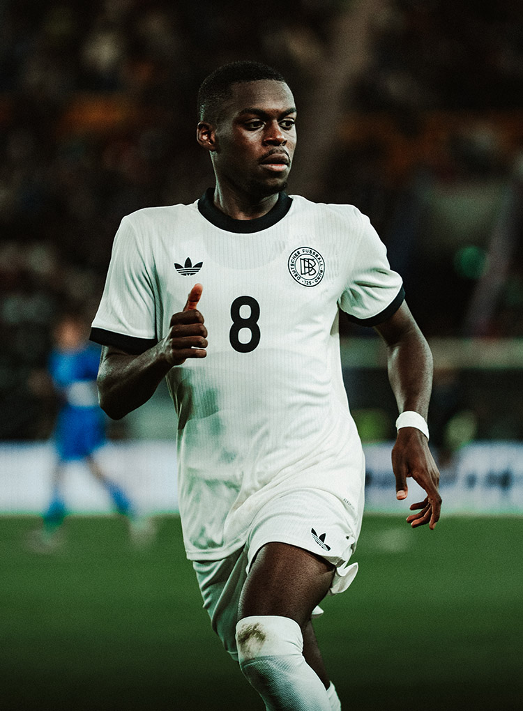 Noel Aseko im DFB-Trikot.