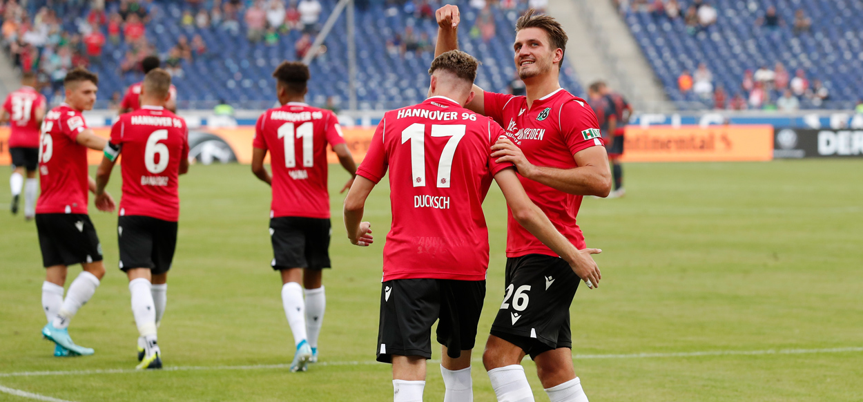 Hannover 96 Die Bilder zum Heimauftakt