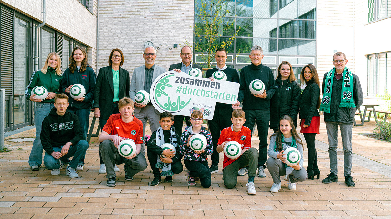Hannover 96: 1896 Bälle für Hannover: GVH und Hannover 96 unterstützen ...