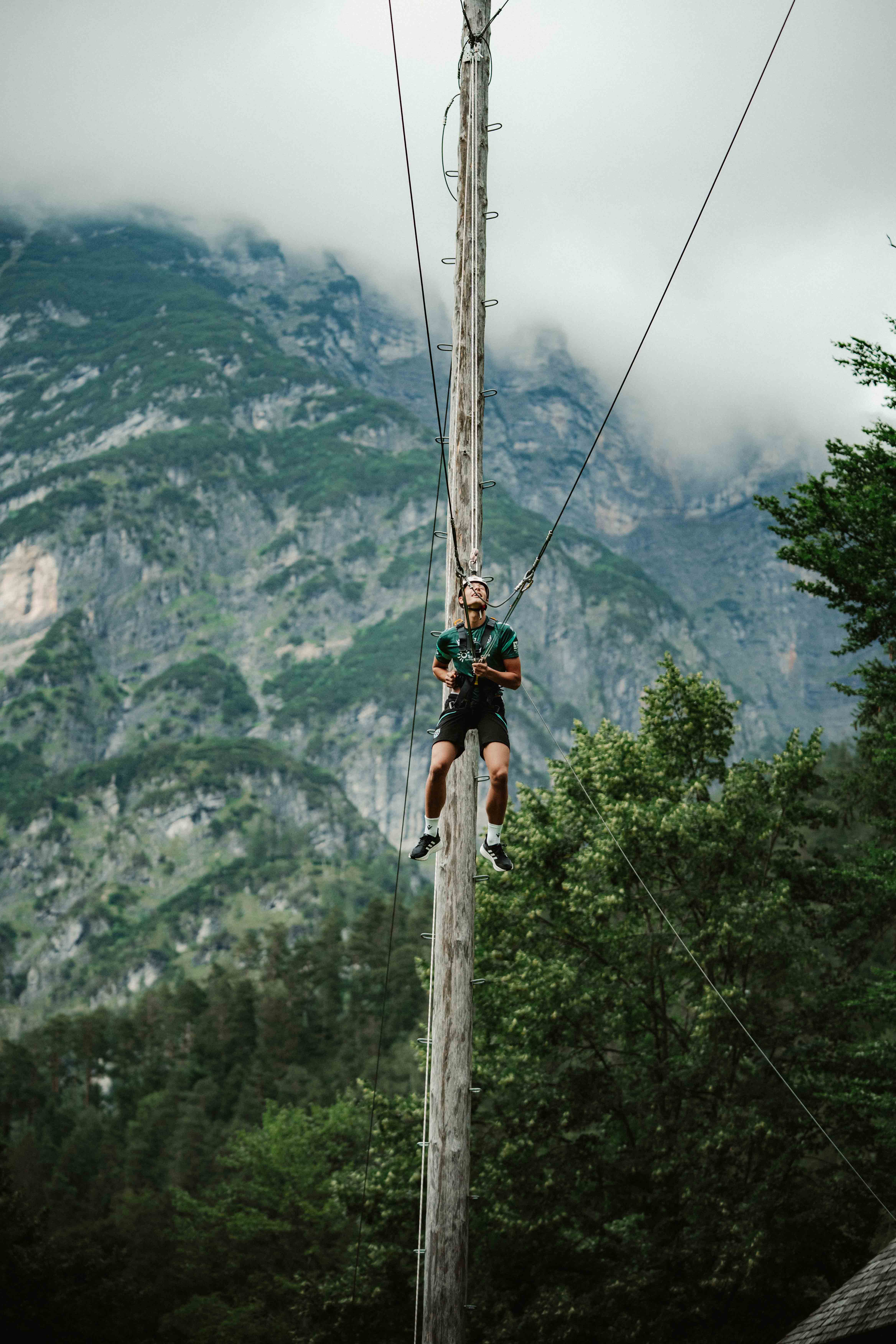 96-Profi beim Bungee Jump.