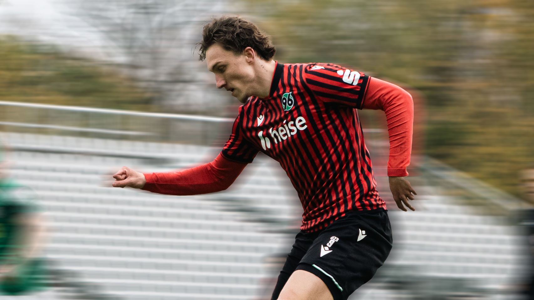 Sean Busch im Trikot der U23 von Hannover 96.