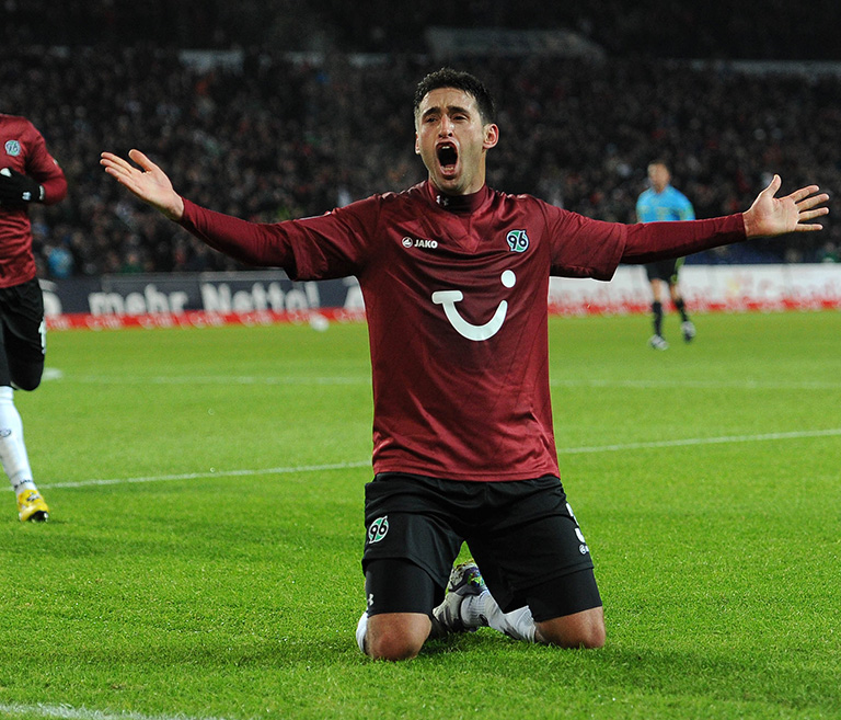 Karim Haggui jubelt 2011 im 96-Trikot.
