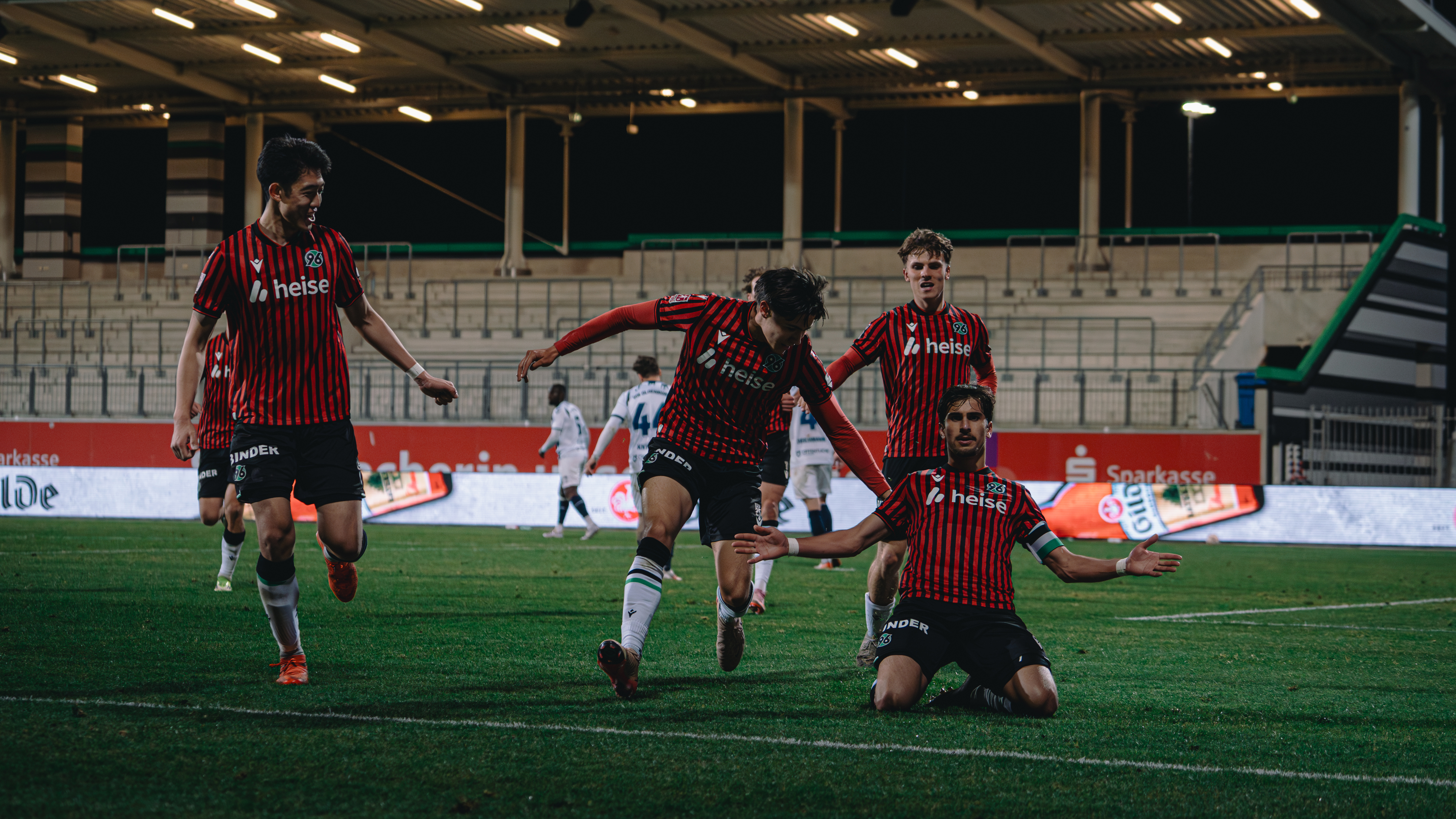 Mustafa Abdullatif im Trikot der U23 von Hannover 96.