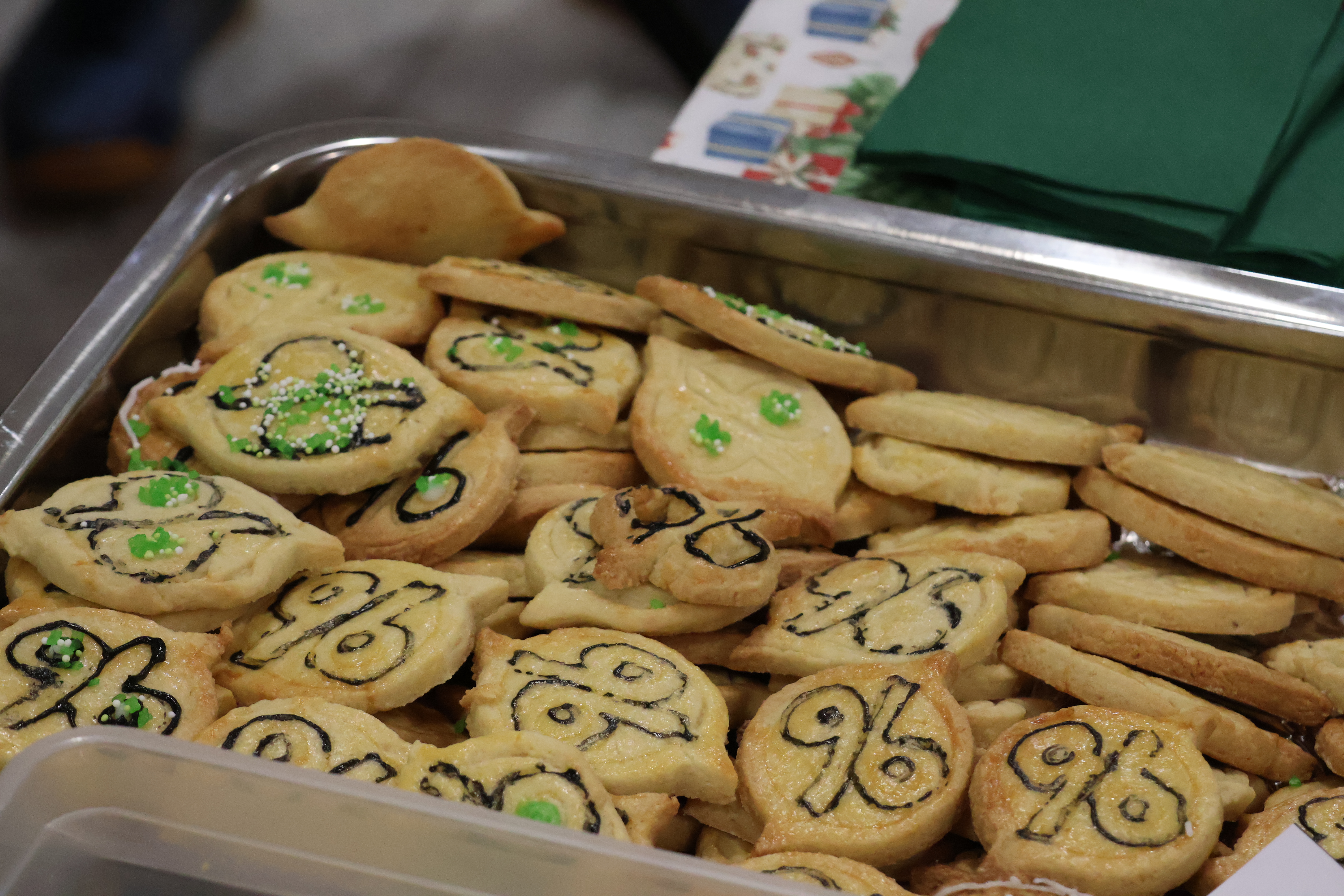 Kekse, mit dem der Aufschrift "96".