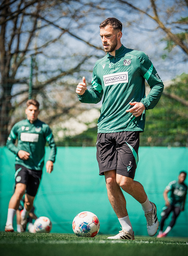 Boris Tomiak bei Sonne im Training.