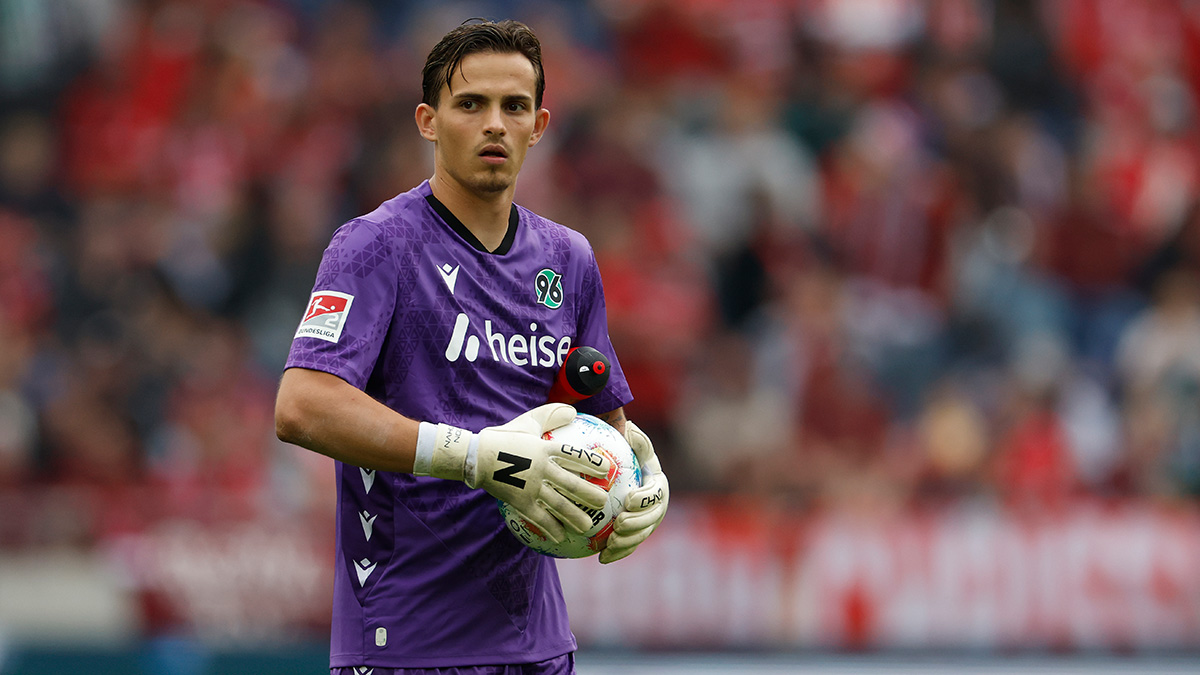 Nahuel Noll im 96-Trikot.