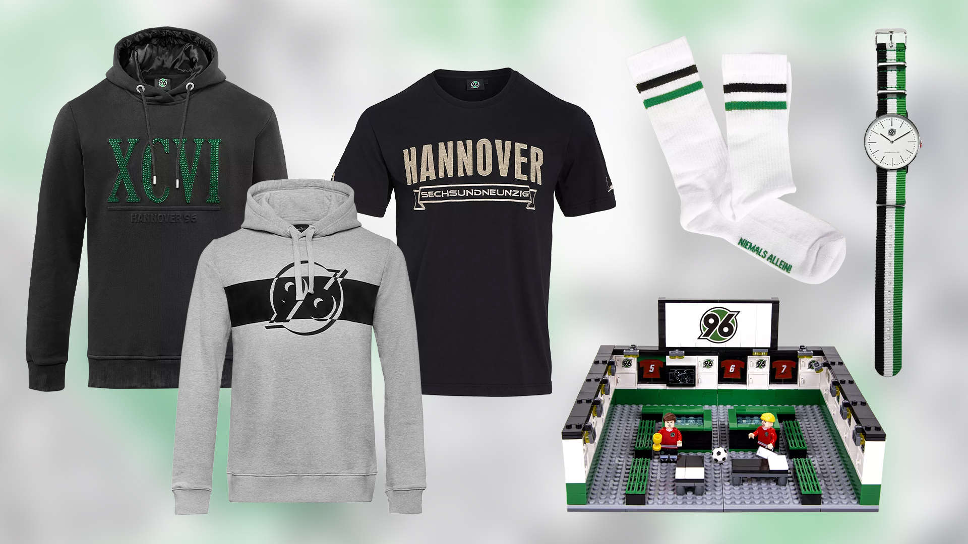 Einige Fanartikel sind vor einem hellen Hintergrund dargestellt.