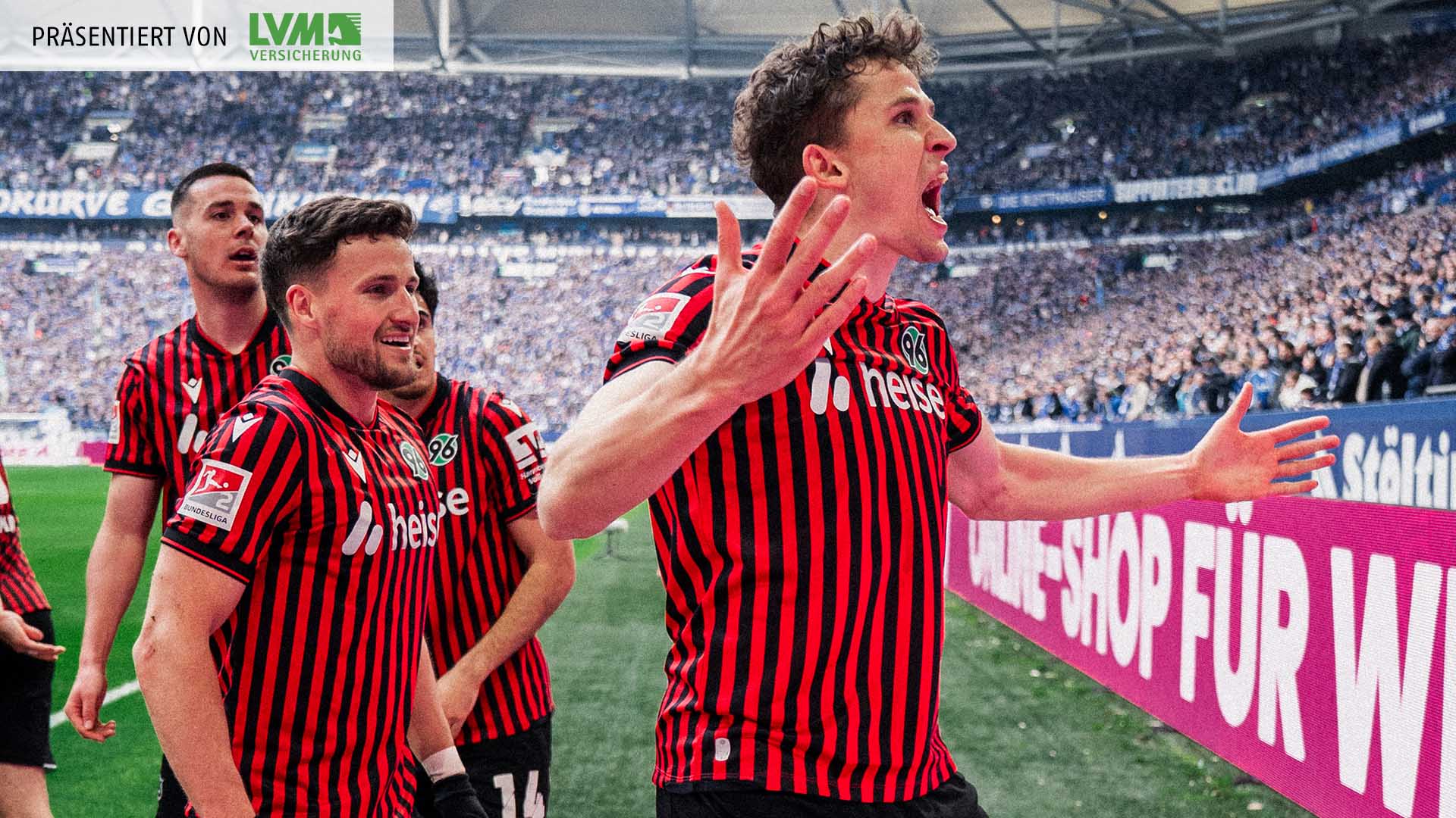 Benedikt Pichler jubelt nach seinem Tor.