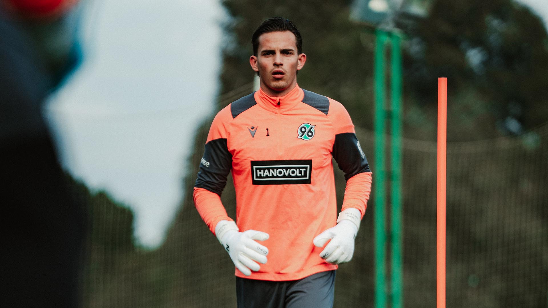 Nahuel Noll im Torwartoutfit, aber ohne Ball.