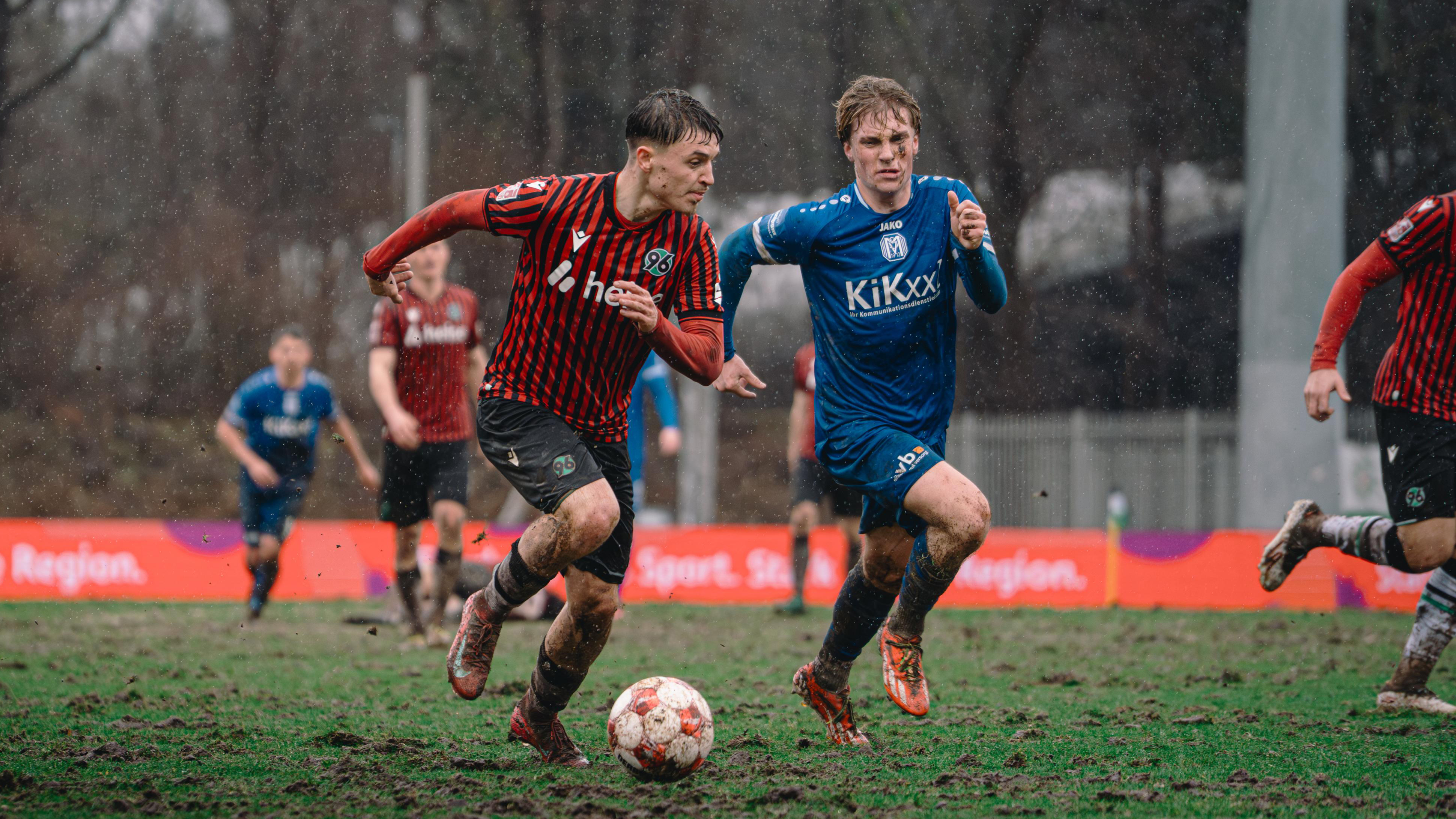 Mark Gevorgyan im Trikot der U23 von Hannover 96.