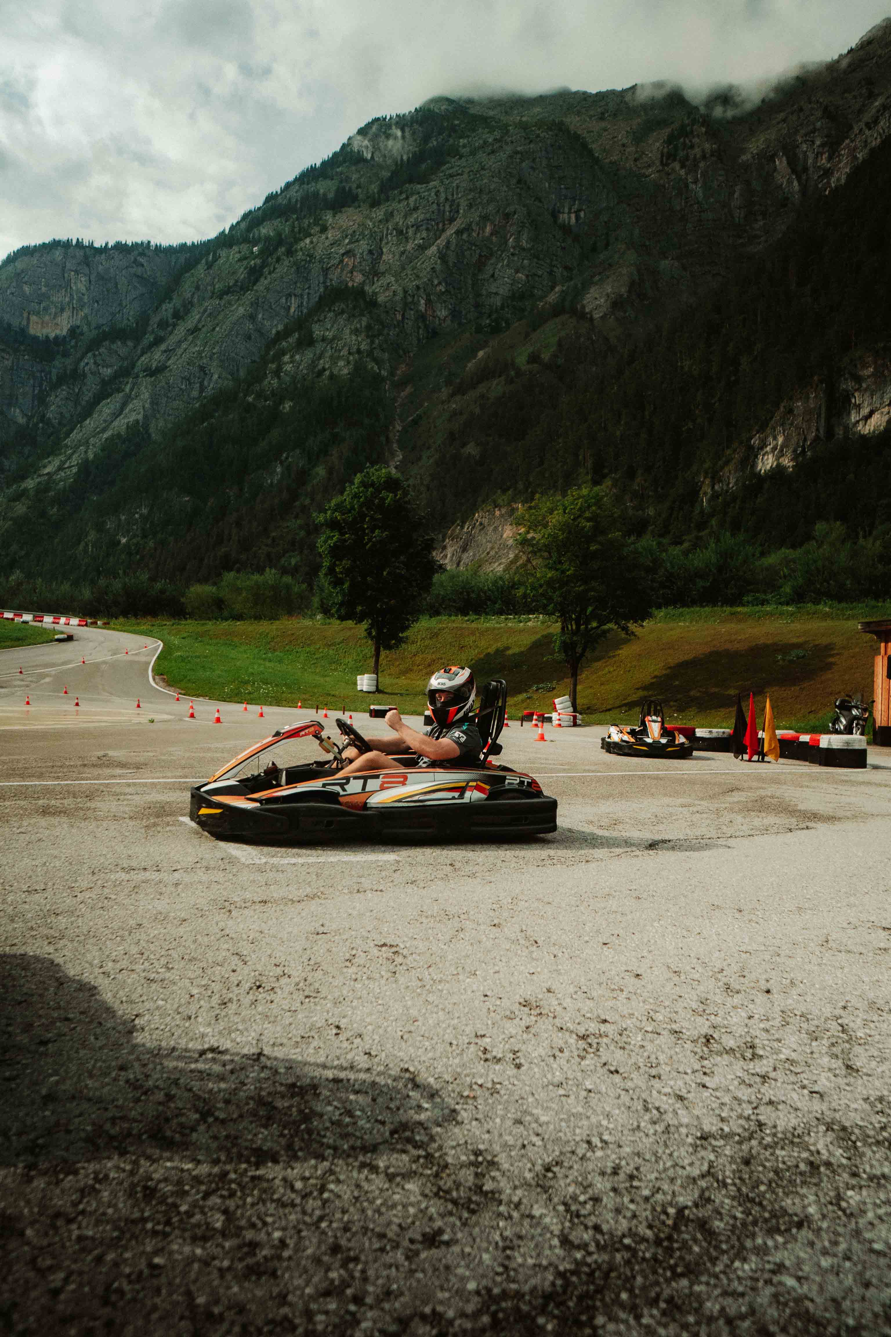 96-Profi im Kart.