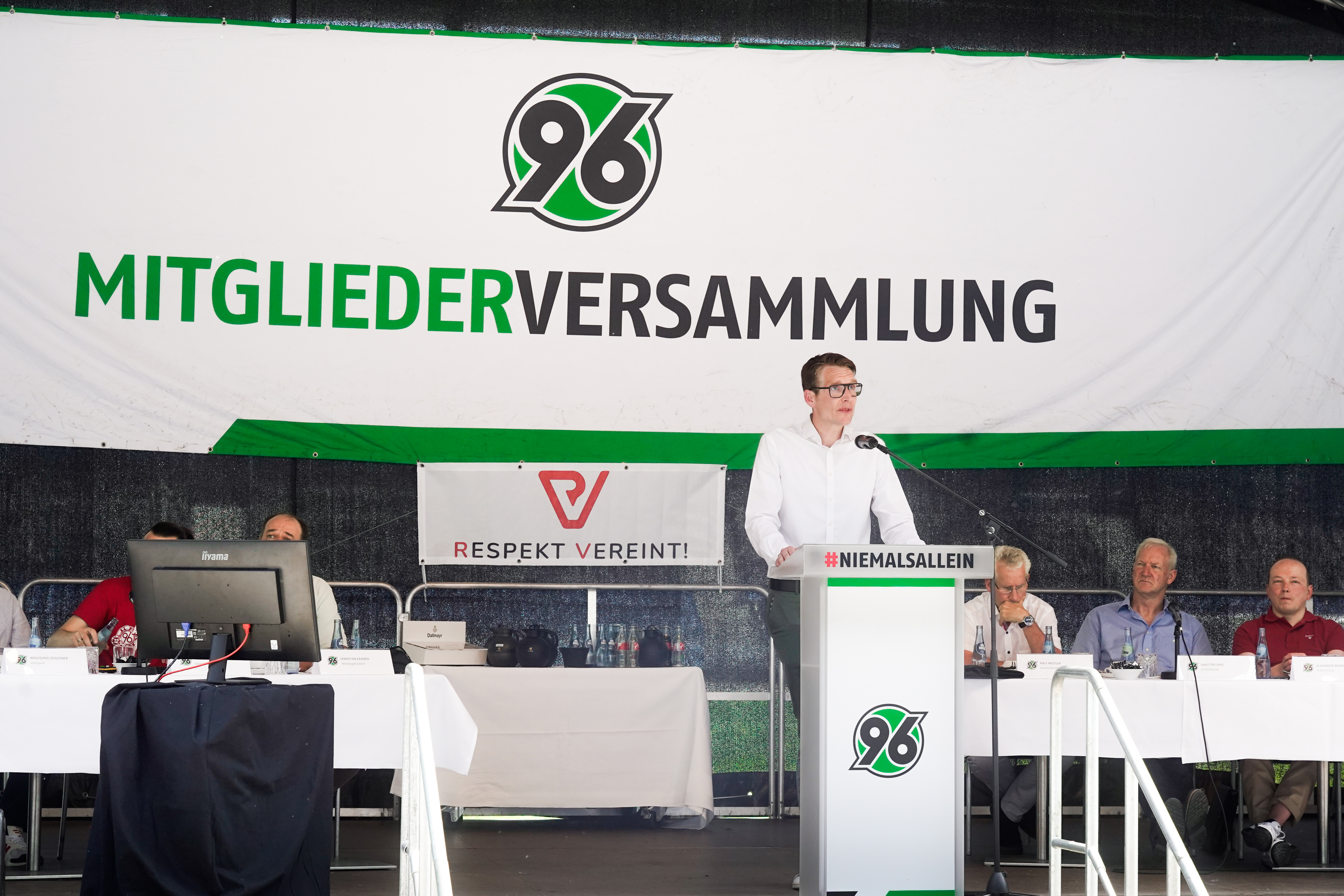 Henning Bindzus