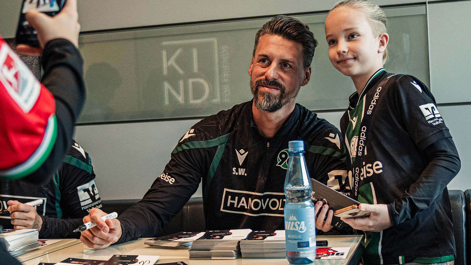 Sandro Wagner mit Kind.