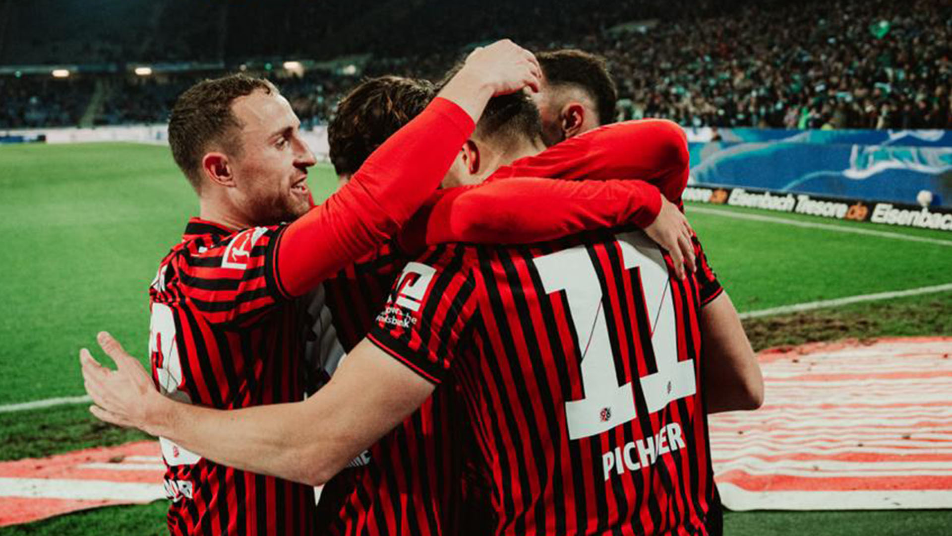 Jubeltraube nach einem Tor.