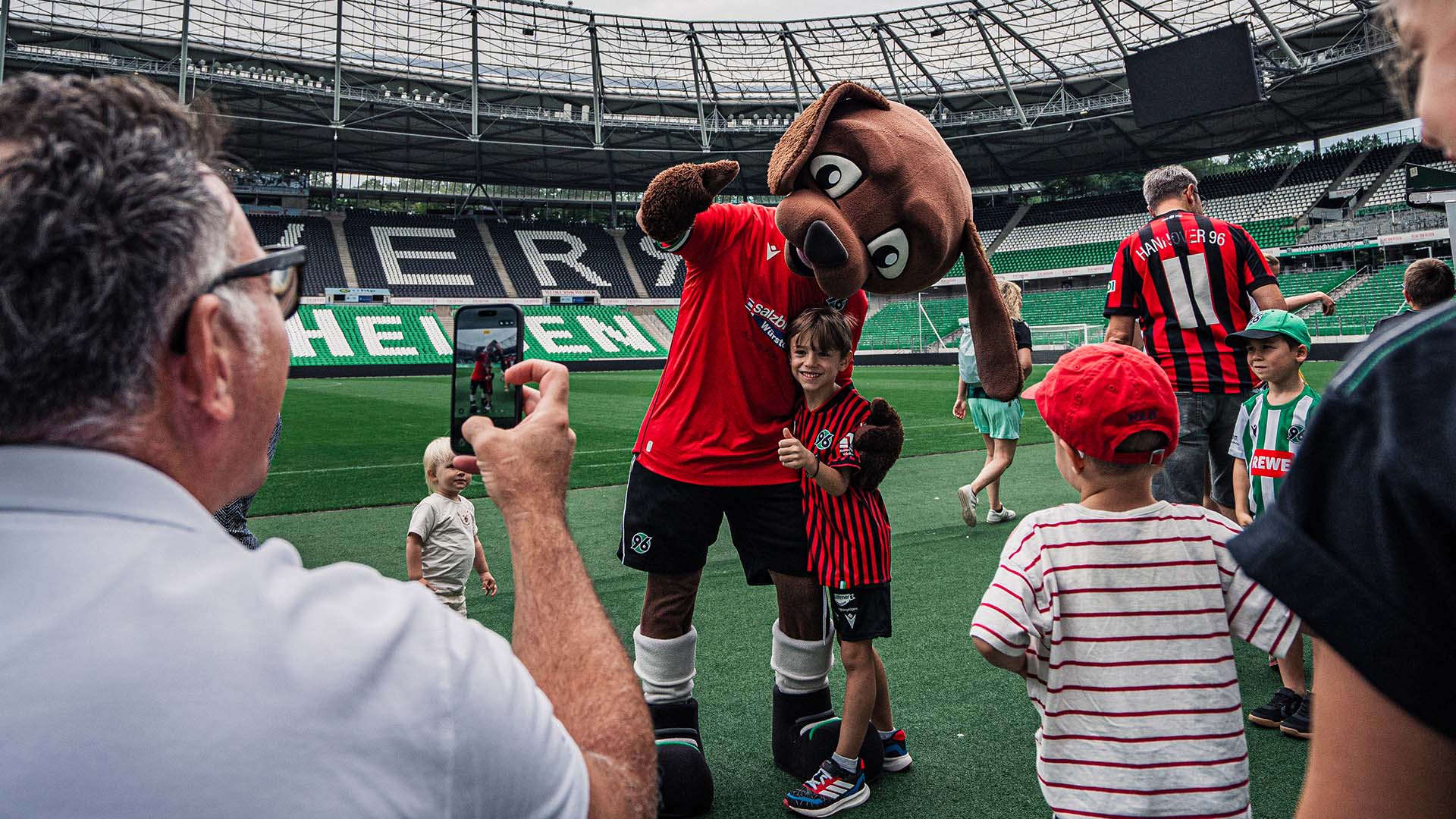 EDDI mit Rudel-Kids.