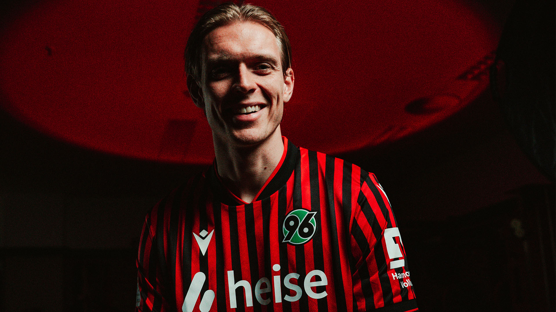 Thordarson in einem Mediensetting.