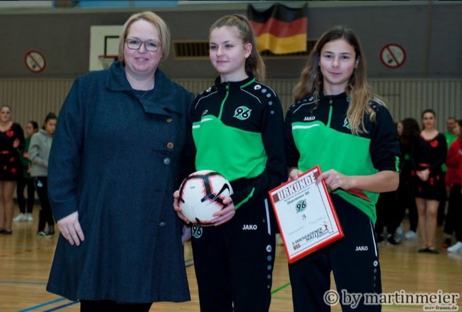 Hannover 96 U15Juniorinnen belegen bei Hallenmasters Platz 3