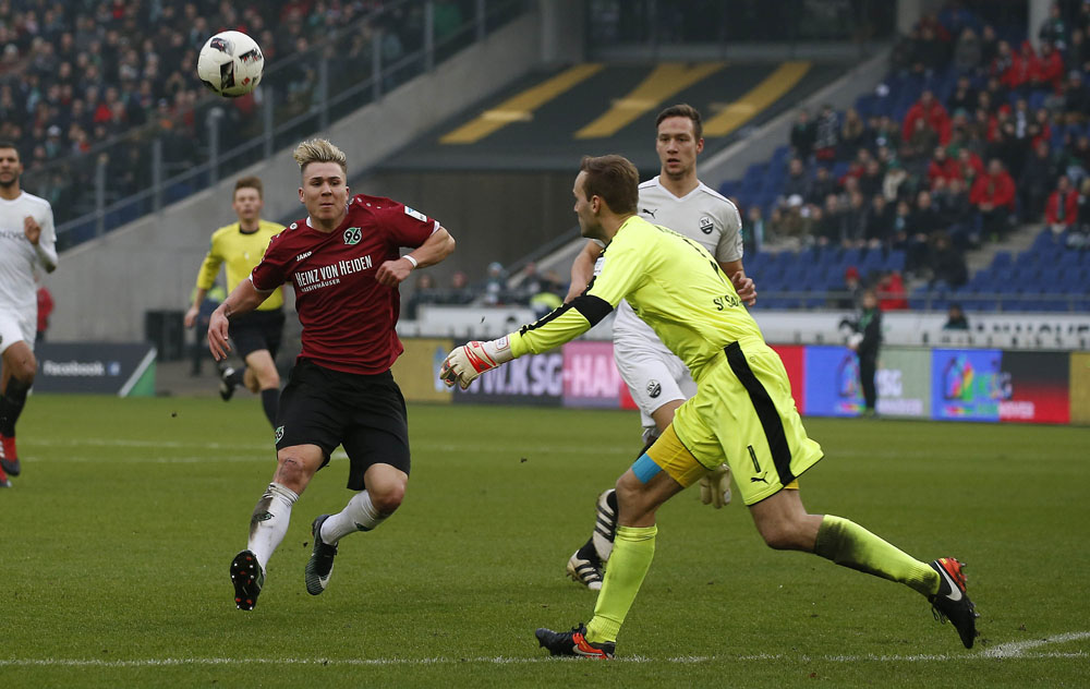 Hannover 96: Bildergalerie Sandhausen