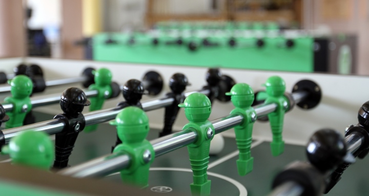 TISCHFUSSBALL